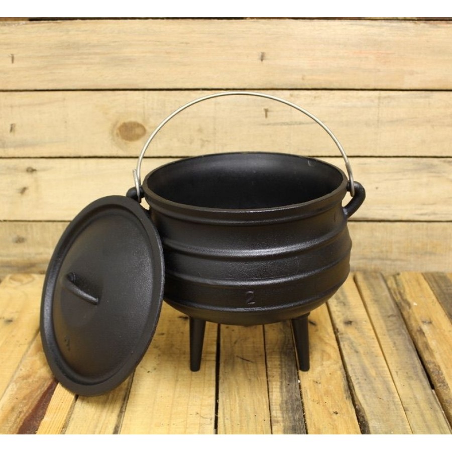 https://www.potjiepots.com/image/cache/catalog/castiron/cast-iron-potjie-size2-900x900.jpeg