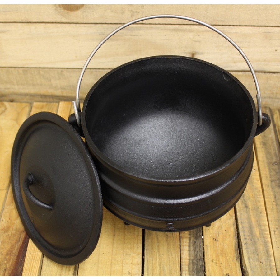 Potjie Cast Iron Flat Pot - 2 Quart Size 1/2