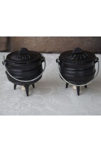 Mini Potjie Cast Iron Salt and Pepper Shakers